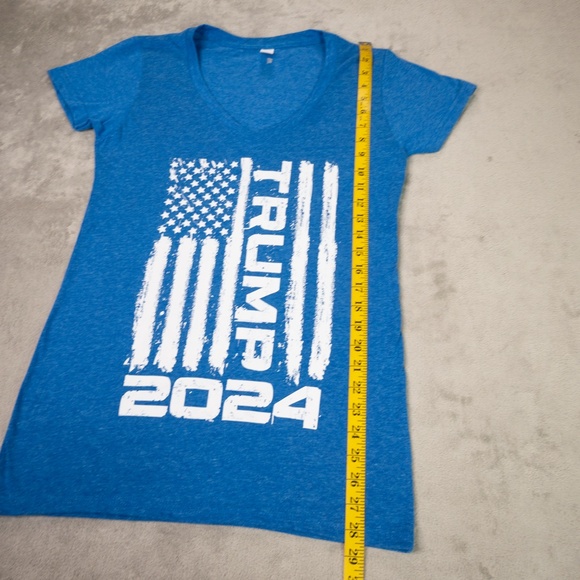 Forever Trump 2024 Flag Tee Women’s Large Blue Patriotic Graphic T-Shirt Tultex - Picture 8 of 12